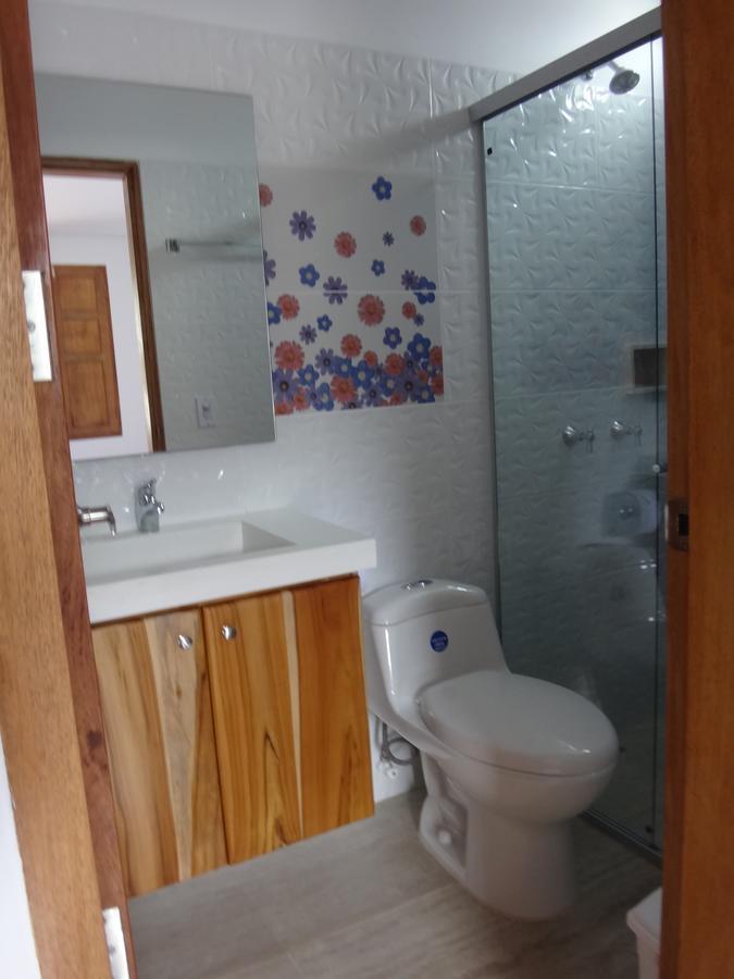 Hotel Bahia Guatapé エクステリア 写真