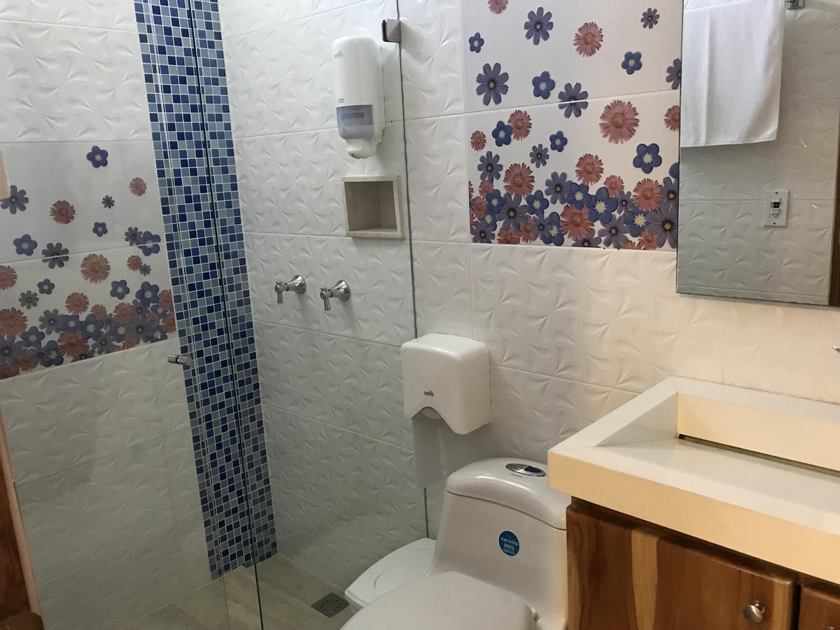 Hotel Bahia Guatapé エクステリア 写真